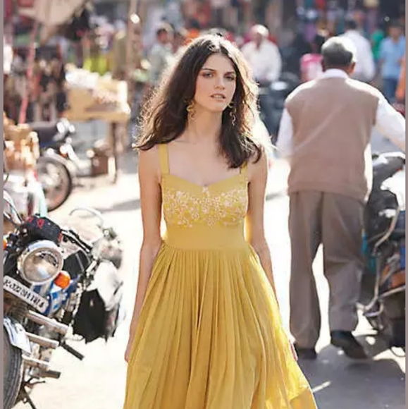 Anthropologie Dresses & Skirts - Anita Dongre Anthropologie Floral Embroidered dres